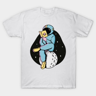 Astronaut Reading P R t shirt T-Shirt